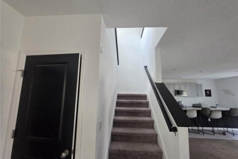 Villa ou maison à vendre à Davenport, Floride: 4 chambres, 200.67 m2 № 2213801 - photo 3