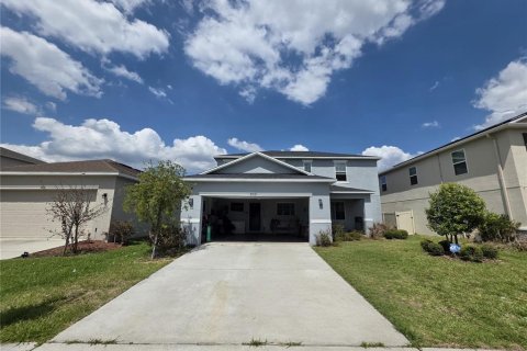House in Davenport, Florida 4 bedrooms, 200.67 sq.m. № 2213801