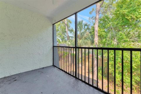 Condo in Largo, Florida, 3 bedrooms № 2218509 - photo 28