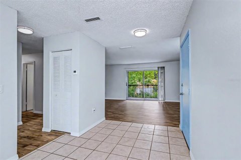 Condo in Largo, Florida, 3 bedrooms № 2218509 - photo 9