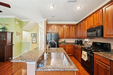 Touwnhouse à vendre à Tampa, Floride: 3 chambres, 171.87 m2 № 1913180 - photo 18