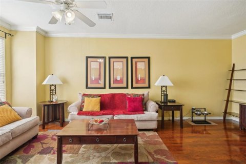 Touwnhouse à vendre à Tampa, Floride: 3 chambres, 171.87 m2 № 1913180 - photo 8