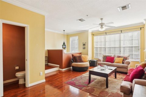 Touwnhouse à vendre à Tampa, Floride: 3 chambres, 171.87 m2 № 1913180 - photo 10