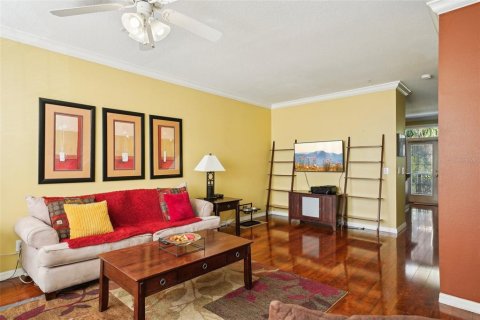 Touwnhouse à vendre à Tampa, Floride: 3 chambres, 171.87 m2 № 1913180 - photo 5