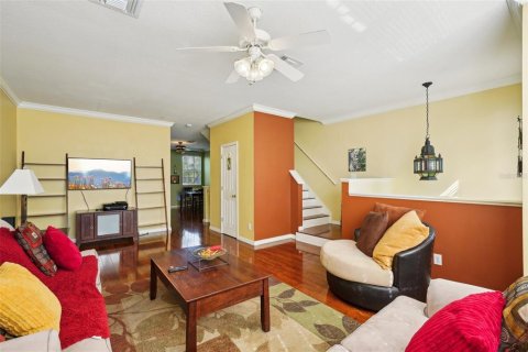 Touwnhouse à vendre à Tampa, Floride: 3 chambres, 171.87 m2 № 1913180 - photo 6