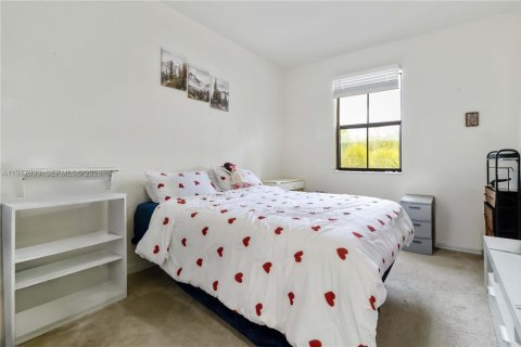 Adosado en venta en Doral, Florida, 4 dormitorios, 163.23 m2 № 2042188 - foto 29