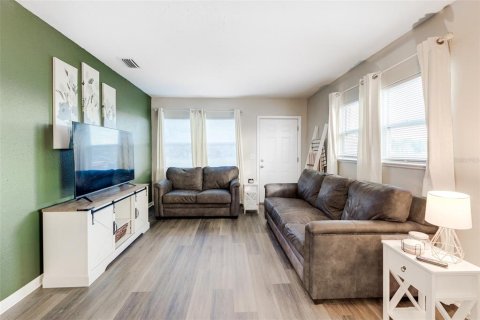 Casa en venta en Lake Wales, Florida, 4 dormitorios, 153.75 m2 № 1392143 - foto 5