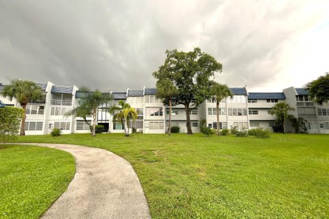 Condo in Margate, Florida, 1 bedroom № 2249411 - photo 25