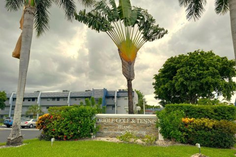 Condo in Margate, Florida, 1 bedroom № 2249411 - photo 2