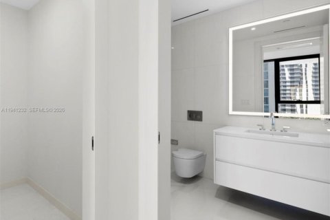 Copropriété à louer à Miami, Floride: 1 chambre, 71.26 m2 № 1999040 - photo 10