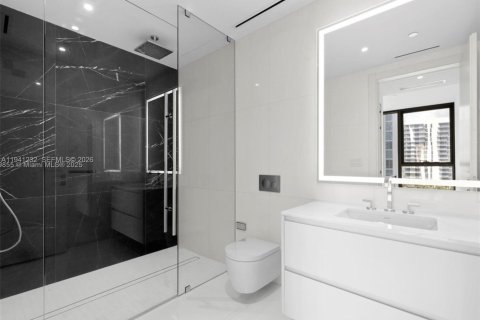 Copropriété à louer à Miami, Floride: 1 chambre, 71.26 m2 № 1999040 - photo 9