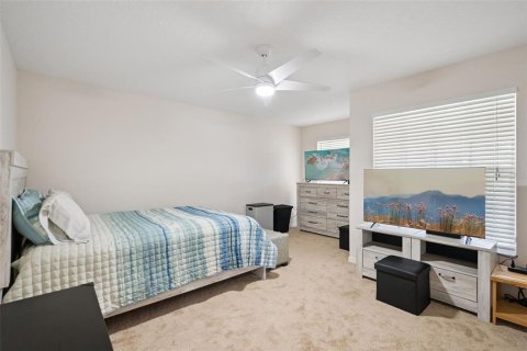 House in Orlando, Florida 5 bedrooms, 345.6 sq.m. № 2157685 - photo 15
