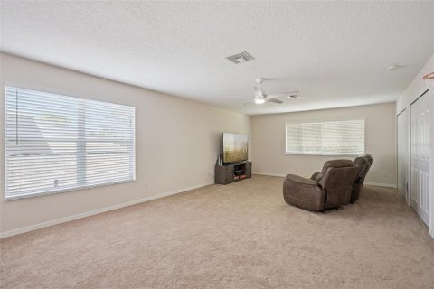 House in Orlando, Florida 5 bedrooms, 345.6 sq.m. № 2157685 - photo 13