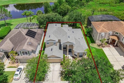House in Orlando, Florida 5 bedrooms, 345.6 sq.m. № 2157685 - photo 23