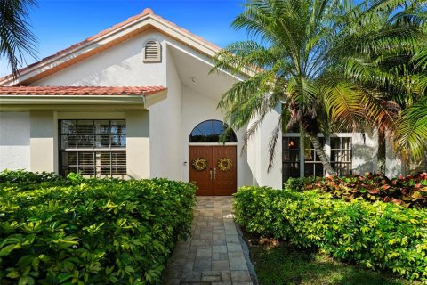 Villa ou maison à vendre à Saint Petersburg, Floride: 4 chambres, 213.77 m2 № 1636641 - photo 2