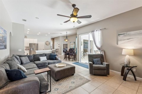 Villa ou maison à vendre à Davenport, Floride: 5 chambres, 239.59 m2 № 2110229 - photo 15