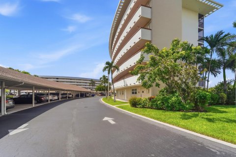 Condo in Deerfield Beach, Florida, 1 bedroom  № 2173665 - photo 23