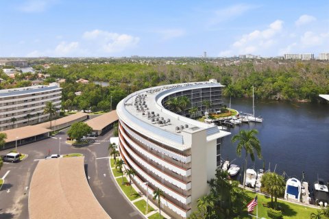 Condo in Deerfield Beach, Florida, 1 bedroom  № 2173665 - photo 25