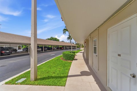 Condo in Deerfield Beach, Florida, 1 bedroom  № 2173665 - photo 6