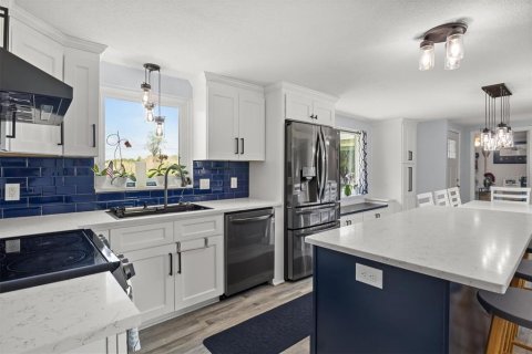House in Lakeland, Florida 4 bedrooms, 200.3 sq.m. № 1744985 - photo 4