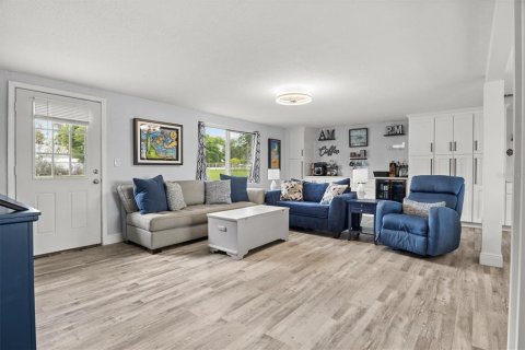 House in Lakeland, Florida 4 bedrooms, 200.3 sq.m. № 1744985 - photo 9