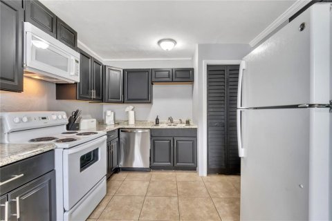 Apartamento en alquiler en Orlando, Florida, 2 dormitorios, 74.32 m2 № 1873474 - foto 12