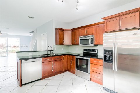Touwnhouse à louer à Weston, Floride: 3 chambres, 134.06 m2 № 2414827 - photo 8