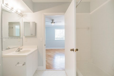 Touwnhouse à louer à Weston, Floride: 3 chambres, 134.06 m2 № 2414827 - photo 14