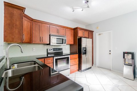 Touwnhouse à louer à Weston, Floride: 3 chambres, 134.06 m2 № 2414827 - photo 9