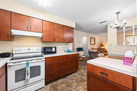 Villa ou maison à vendre à Sanford, Floride: 2 chambres, 104.05 m2 № 2227879 - photo 16