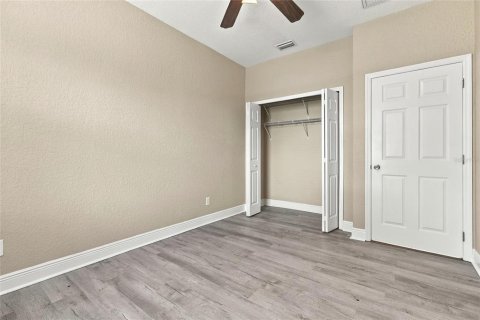 Immobilier commercial à vendre à Englewood, Floride: 4 chambres, 210.52 m2 № 2390897 - photo 30