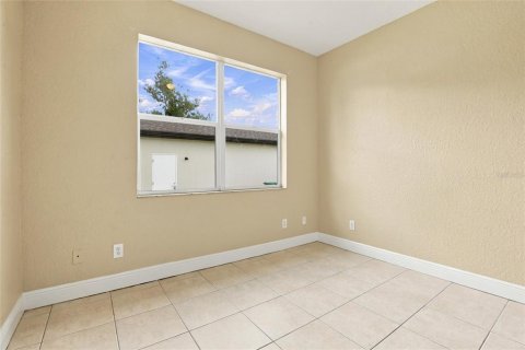 Immobilier commercial à vendre à Englewood, Floride: 4 chambres, 210.52 m2 № 2390897 - photo 25
