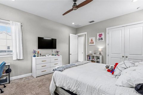 Casa en venta en Lakeland, Florida, 5 dormitorios, 341.69 m2 № 2386786 - foto 28
