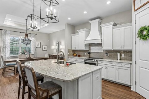 Casa en venta en Lakeland, Florida, 5 dormitorios, 341.69 m2 № 2386786 - foto 9