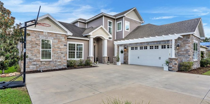 Casa en Lakeland, Florida 5 dormitorios, 341.69 m2 № 2386786