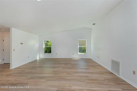 Casa en venta en Titusville, Florida, 3 dormitorios, 172.15 m2 № 1589756 - foto 11