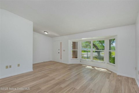 Casa en venta en Titusville, Florida, 3 dormitorios, 172.15 m2 № 1589756 - foto 5