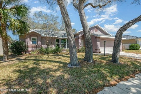 Casa en venta en Titusville, Florida, 3 dormitorios, 172.15 m2 № 1589756 - foto 4