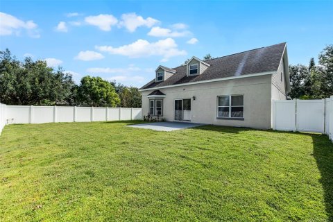 House in Orlando, Florida 4 bedrooms, 180.04 sq.m. № 1913191 - photo 23