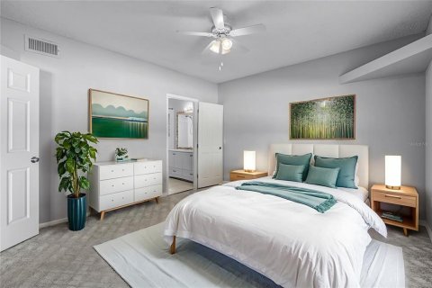 House in Orlando, Florida 4 bedrooms, 180.04 sq.m. № 1913191 - photo 8