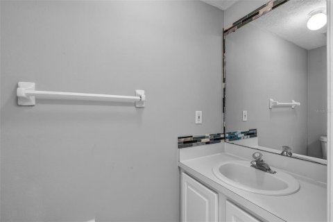 House in Orlando, Florida 4 bedrooms, 180.04 sq.m. № 1913191 - photo 19