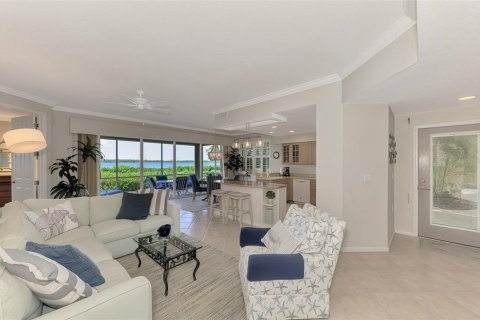 Condo in Port Charlotte, Florida, 2 bedrooms  № 1689639 - photo 9