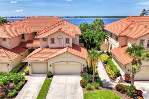 Condo in Port Charlotte, Florida, 2 bedrooms  № 1689639 - photo 2