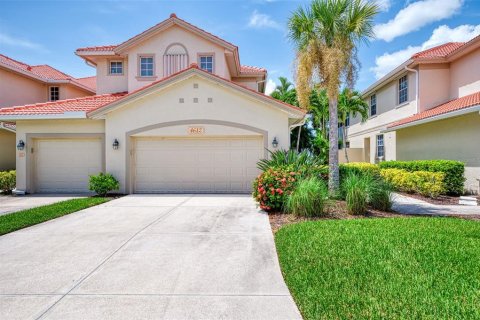 Condo in Port Charlotte, Florida, 2 bedrooms  № 1689639 - photo 3