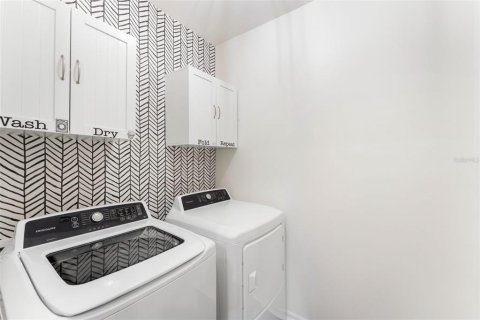 Casa en alquiler en Punta Gorda, Florida, 4 dormitorios, 169.83 m2 № 2091408 - foto 17