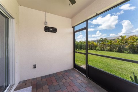 Casa en alquiler en Punta Gorda, Florida, 4 dormitorios, 169.83 m2 № 2091408 - foto 19