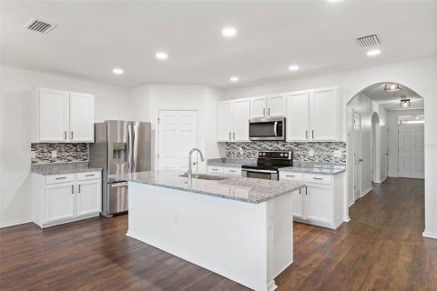 Casa en alquiler en Punta Gorda, Florida, 4 dormitorios, 169.83 m2 № 2091408 - foto 6