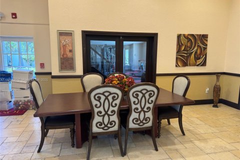 Снять в аренду квартиру в Хайалиа, Флорида 2 спальни, 101.73м2, № 1933644 - фото 20