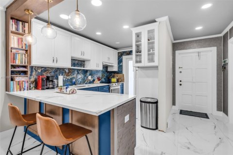 Condominio en venta en Hollywood, Florida, 1 dormitorio, 69.12 m2 № 1947935 - foto 10