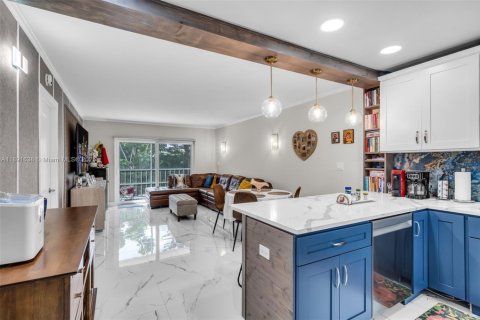 Condominio en venta en Hollywood, Florida, 1 dormitorio, 69.12 m2 № 1947935 - foto 5